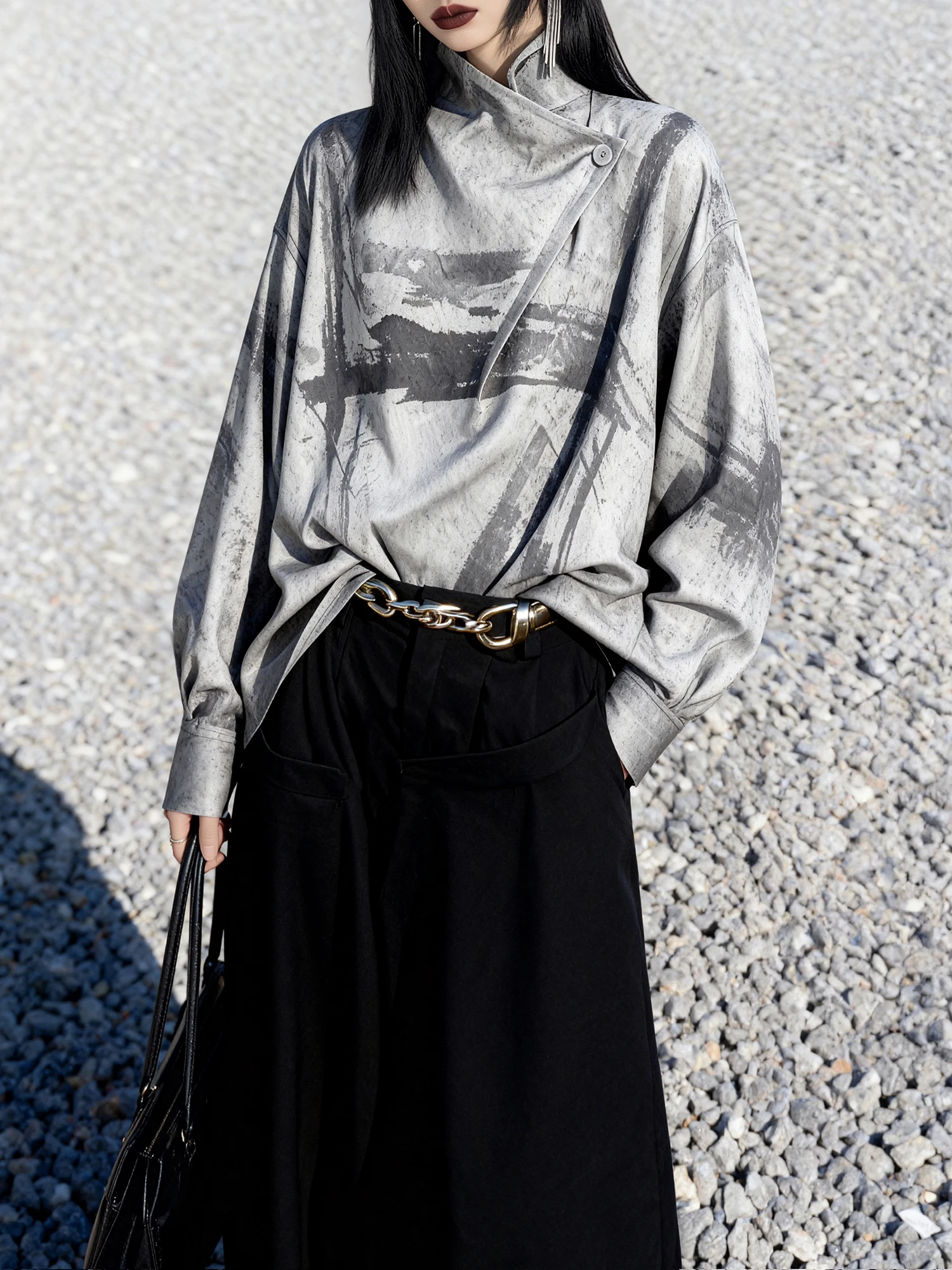 

Casual Loose Women's Printed irt ey Bla Brustroke Design Slanted Button Stand Collar Long Sve Faion Outerwear