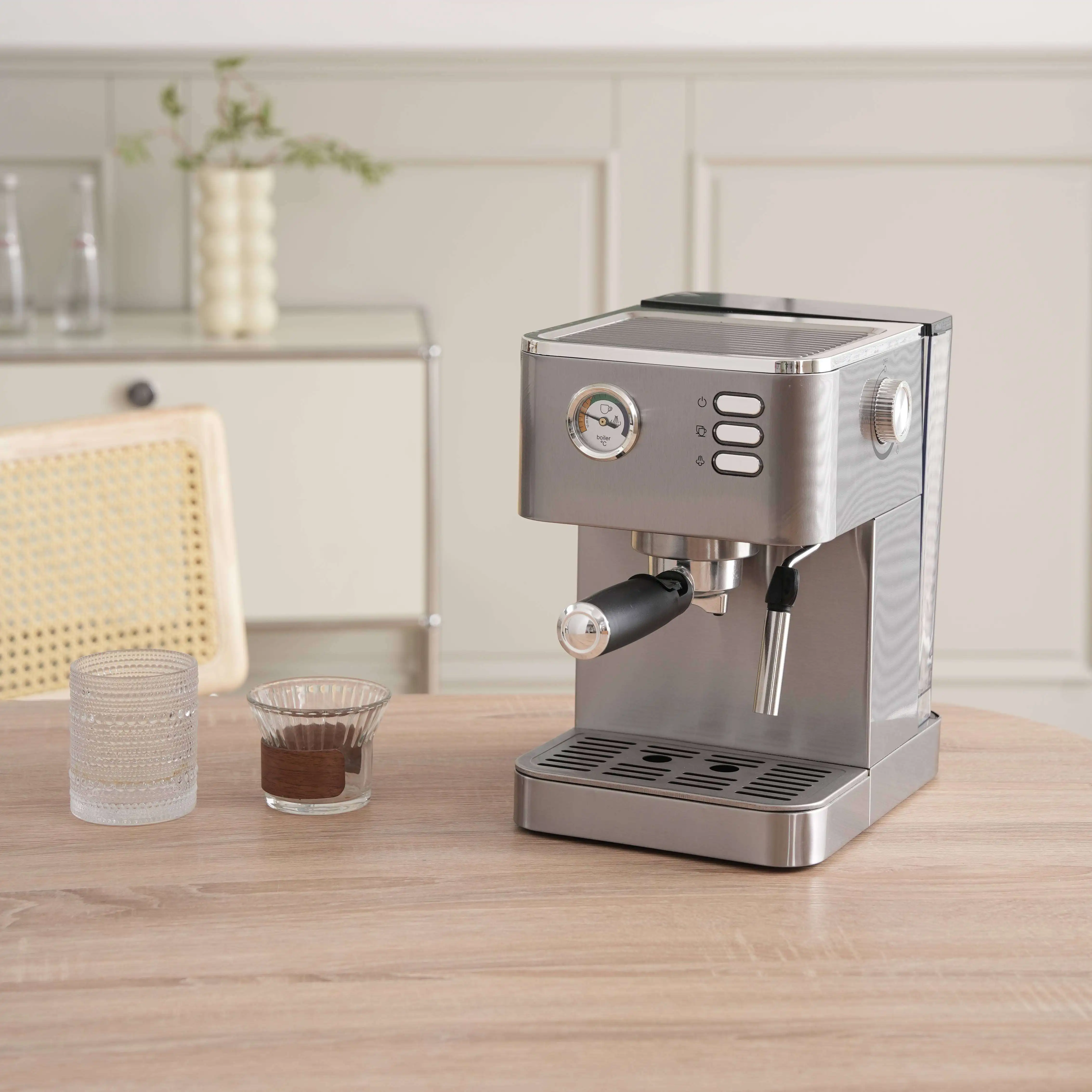 1.6L High Pressure 20 Bar Home Coffee Maker 1050W with Big Water Tank Electric for Hotels and Households