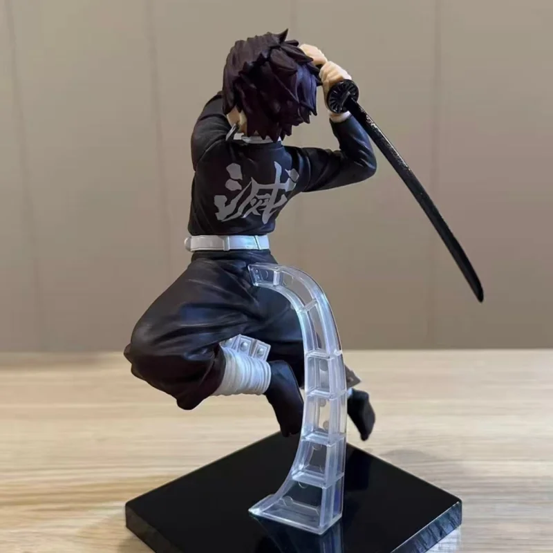 

В наличии оригинальные Bandai Banpresto Kimetsu No Yaiba Kamado Tanjirou аниме персонажи модель игрушки подарок на день рождения гараж