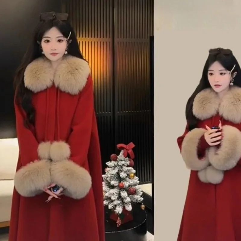

Модная накидка с меховым воротником, утепленное пальто, шерстяное пальто, осень и зима, новый стиль, новогодний боевой халат с красным мехом, средней длины