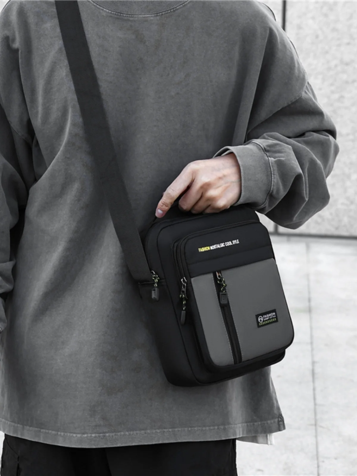 Waterproof Nylon Oxford Cloth Men's Crossbody Bag Multi-layer Pocket Money Collection Business Bag Soft Handle Casual Style