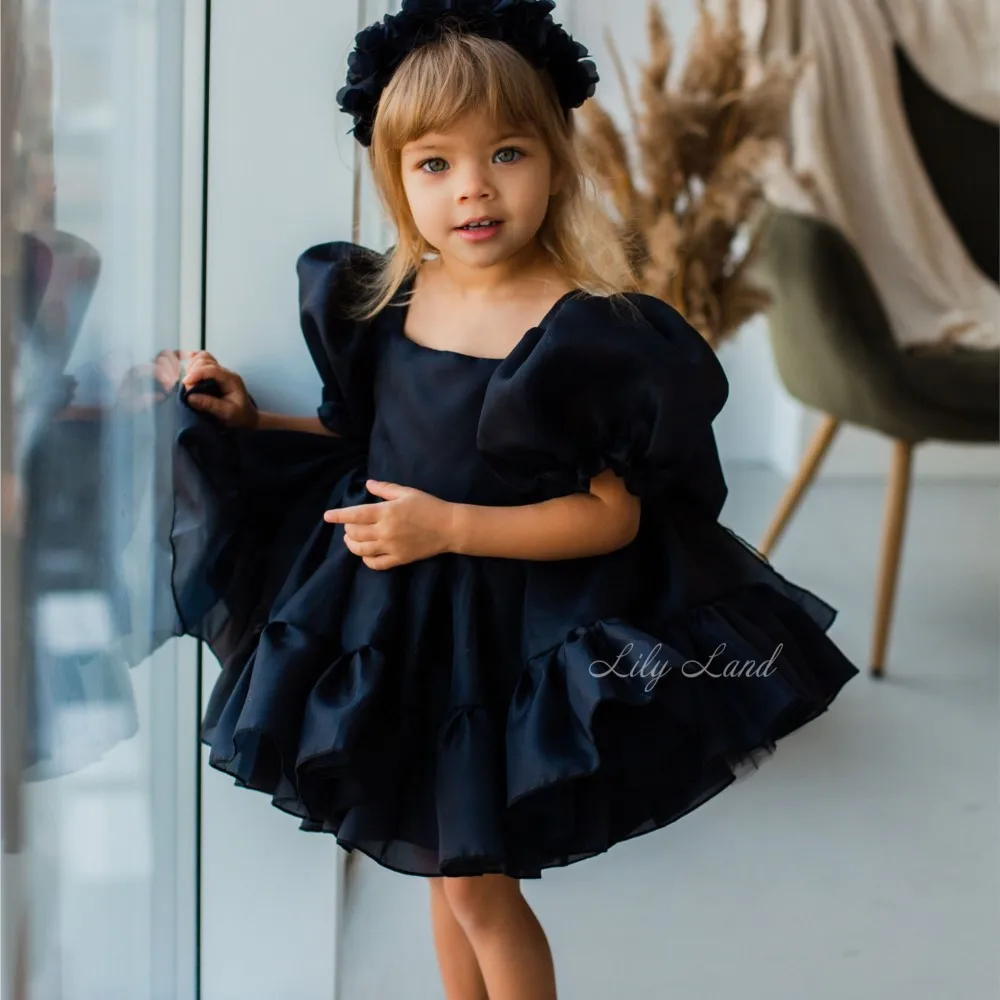 2025 Glitter Flower Girl Dress Ruffles Short Sleeves Scoop Neck Cute Baby Girl Tutu Party Gown Short Graduation Kids Prom Dress