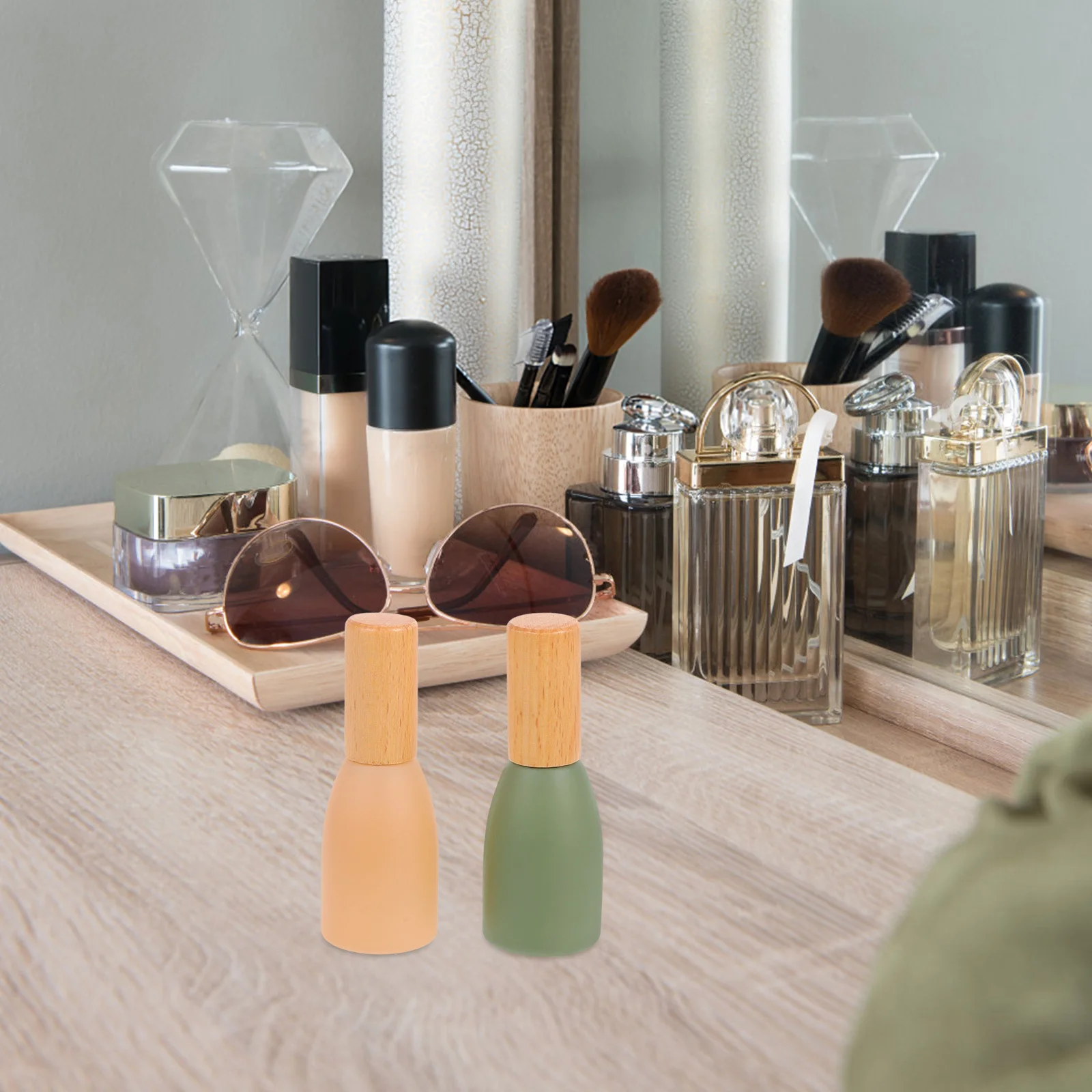 

2Pcs Beech Cap Rollerball Perfume Sub Bottles Refillable Roll on Containers Travel Empty Roll on Bottles for Essential Oils DIY