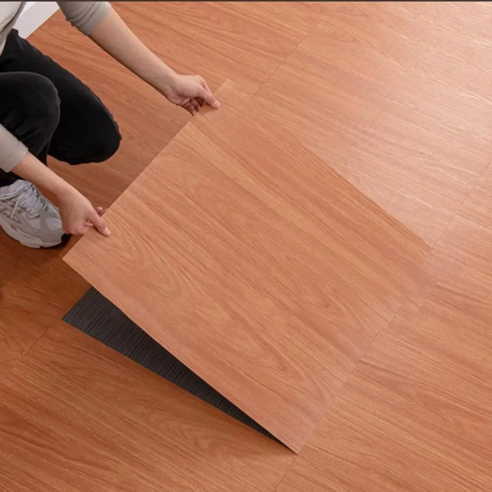 ملصق أرضية خشبي ذاتي اللصق مقاوم للاهتراء، ورق جدران أرضي مقاوم للماء وغير قابل للانزلاق PVC سميك
