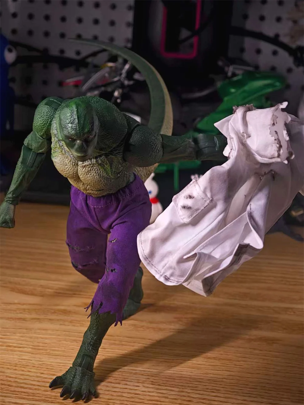 【Only Clothes】1/12 Scale Super Villain Lizard Doctor Cloth White Robe Shorts Set for 6in Action Figure Body Model Toys view 4