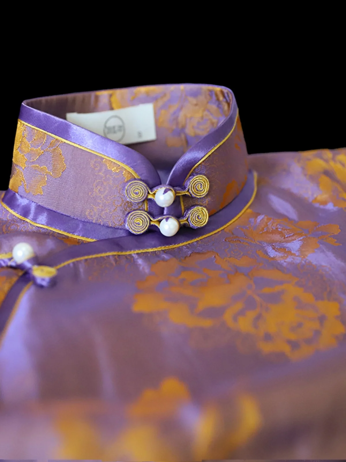 

Gold Double Layer Slim Fit Floral Embroidery Long Floor Length Vintage Sle Full Button Flat Cut Traditional Chinese