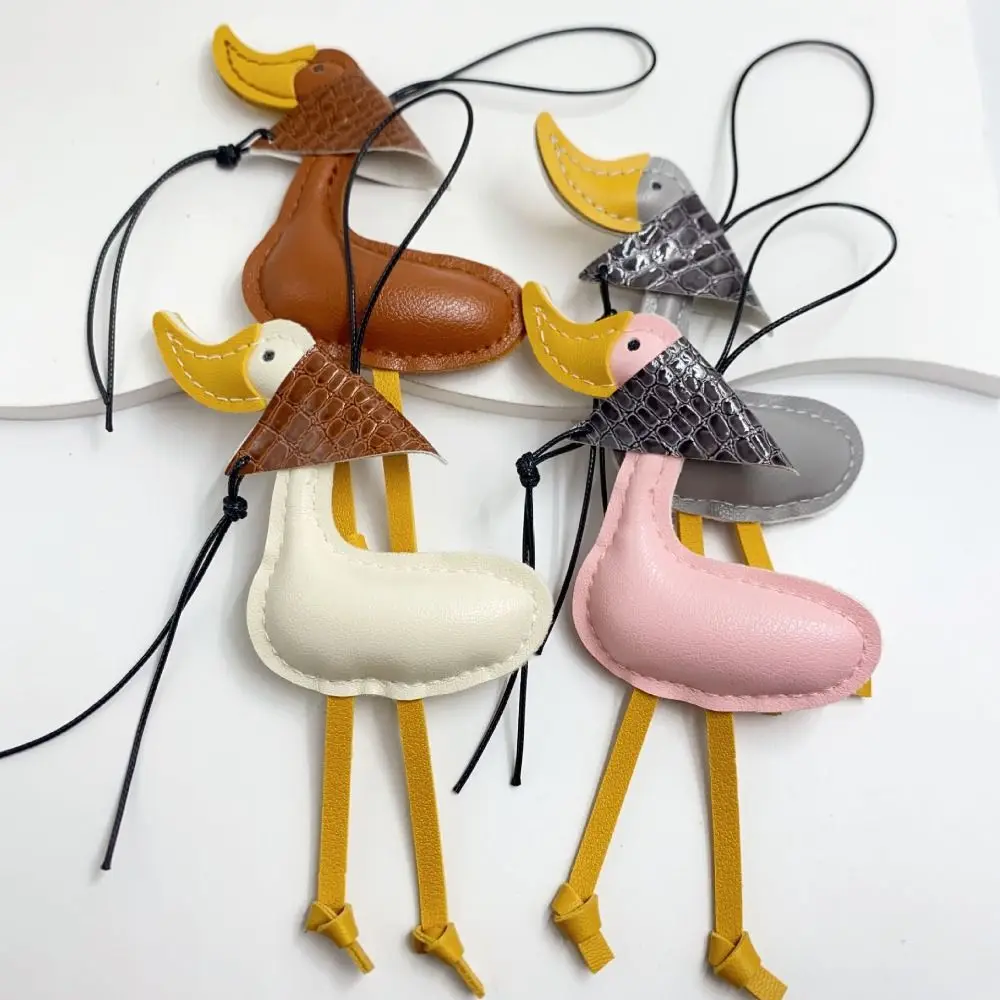 Trendy Hanger Scarf Duck Pendant Cartoon Handmade Pu Leather DuckKeychain DIY Creative Bag Charm Bag Ornament