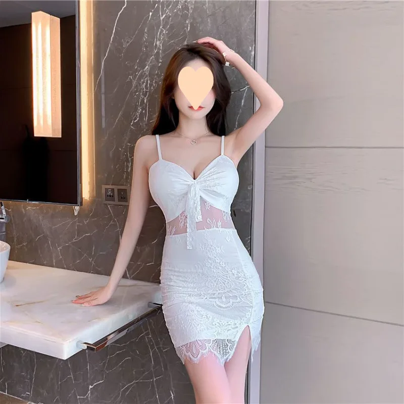 女性の秋の新作、ローカットスプライスレーススプリットボディコンショートドレストレンディ