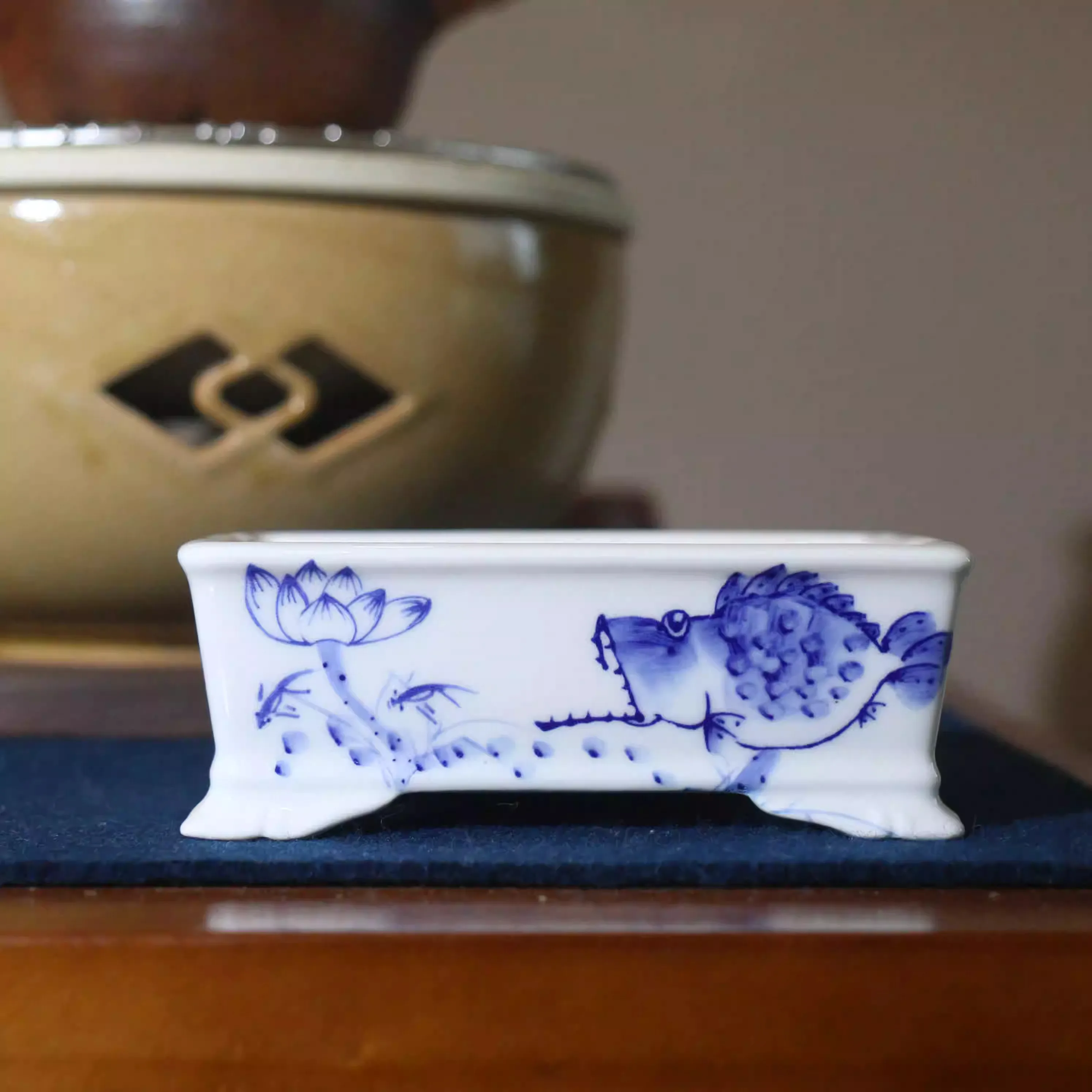 

Porcelain Glazed Rectangle Bonsai Pot,Blue and White,Small Vase,Tradition Chinese Mandarin Fish Pattern,Garden Decoration