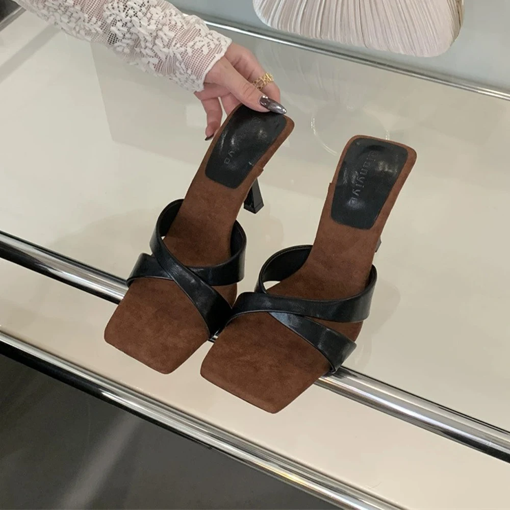 المرأة ساحة المفتوحة تو الصيف الكعوب البغال عبر حزام الانزلاق على 2.76 بوصة هريرة الكعب الصنادل خنجر عالية الكعب النعال