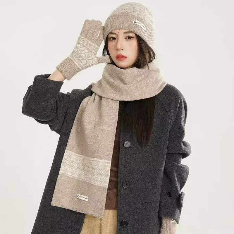

Scarf Hat Gloves Three-Piece Set Knitted Warm Wool Thickened Shawl Neck Warmer Winter Set