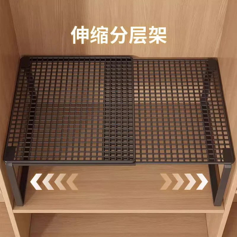 Wardrobe layered partitions, cabinet partitions, cabinet partitions, separate storage of clothes