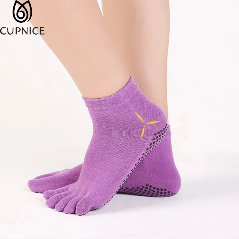 Women Yoga Silicone Socks Gloves Sets Half Toe Five Toed Non Slip Ladies Sports Socks Five-Finger Gloves