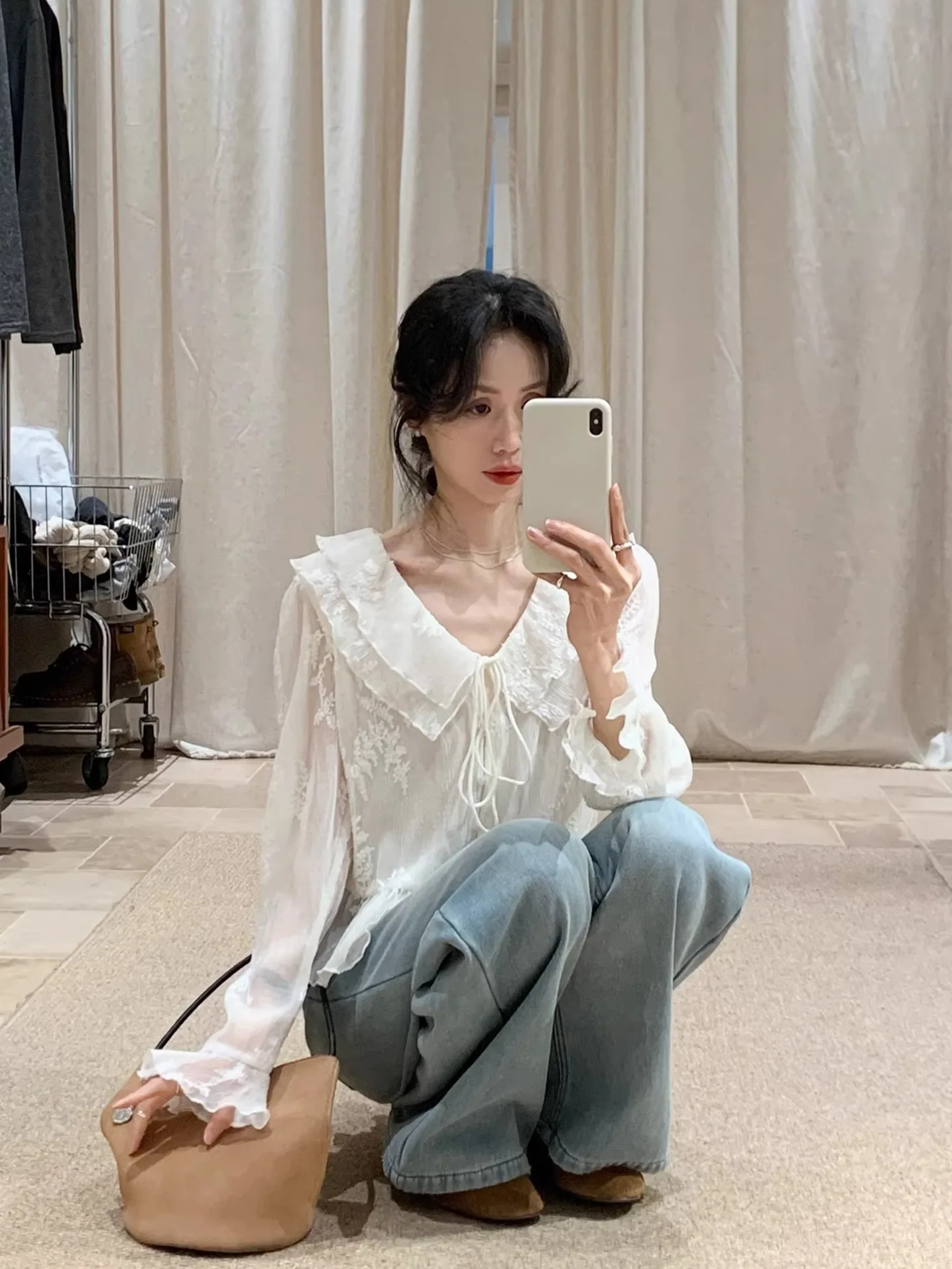 

Korean Sle Lace irt Women's Spring 2026 Bell Sve Slimming Netie White Floral Print Gentle Wind New Arrival