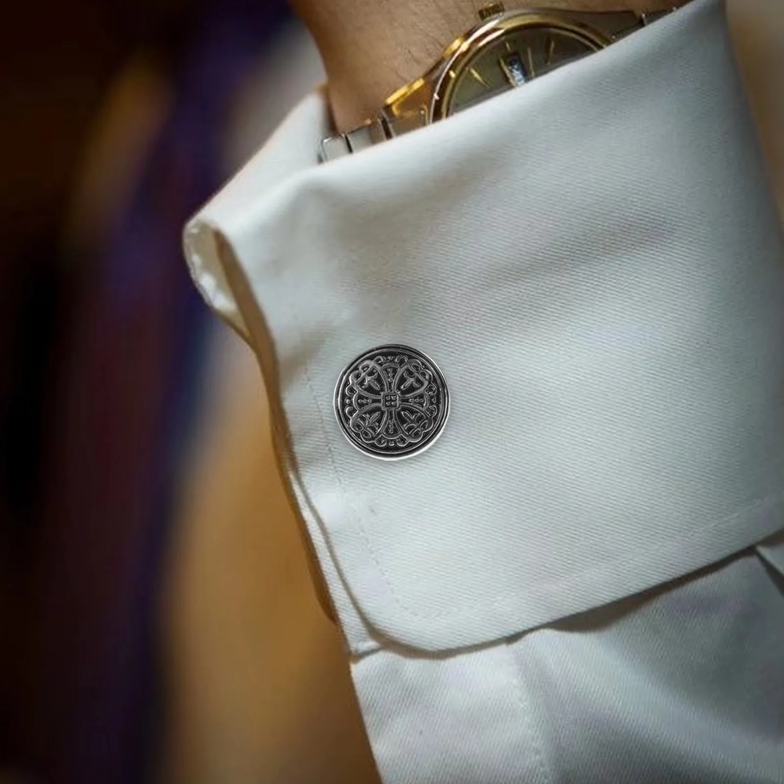 Copper Alloy Plated Vintage Cufflinks Pair Silver Black Floral Retro Design Lean Workmanship Sleeve Buttons for Cuff Shirt