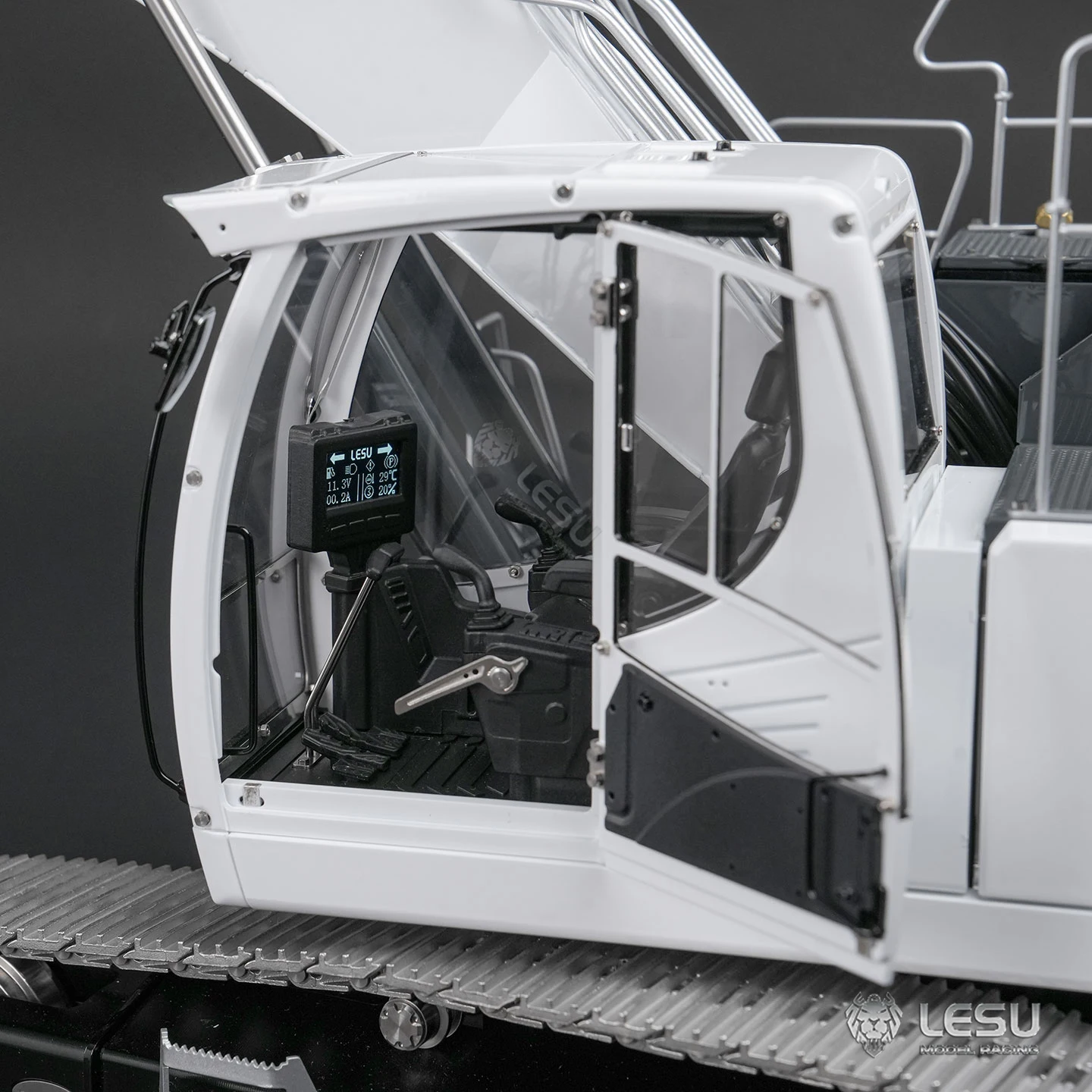 

LESU 945 RC Hydraulic Long-Arm Excavator 1/14 Radio Control Digger Machine Truck Cars Model Hobby Toys for Boys Gift