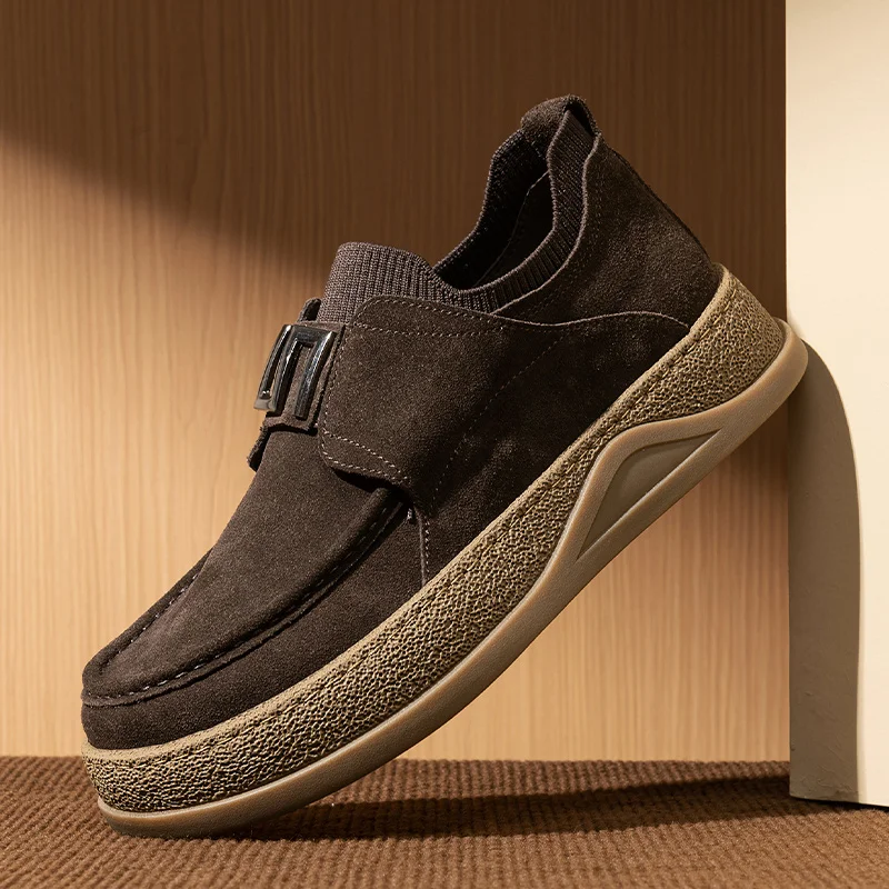 موضة الكاكي حذاء كاجوال للرجال جلد الغزال المتسكعون الرجال منصة الانزلاق على أحذية قيادة رجالية خفيفة الوزن الترفيه حذاء رجالي