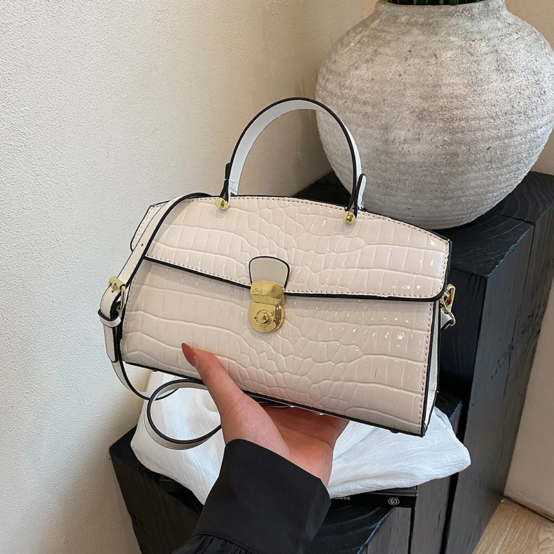 حقيبة كتف جلدية أنيقة للسيدات - مجموعة حقائب اليد ذات العلامات التجارية الفاخرة، وحقائب كروس عصرية وعملية #1