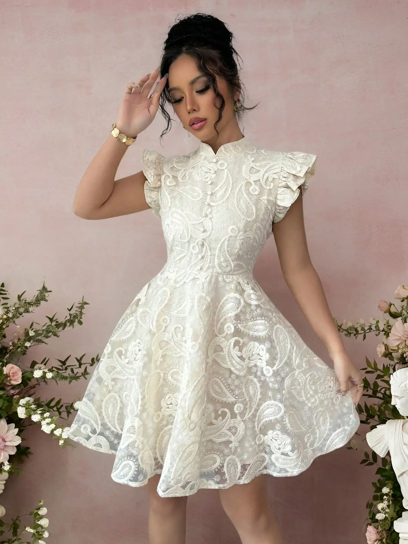 

Элегантное кружевное мини-платье А-силуэта со воротником-стойкой и рукавами-крылышками для свиданий, вечеринок, сада, Дня святого Валентина