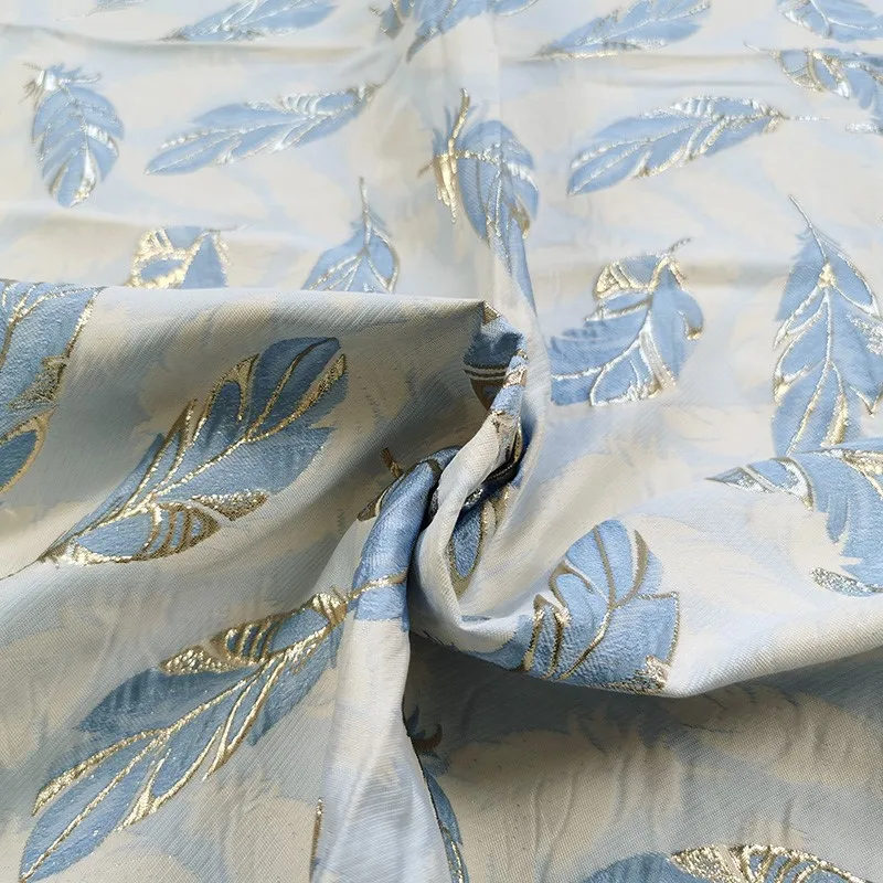 Metallic draad jacquard jurkstof gezwollen rok prestatiebrokaat voor modeontwerp