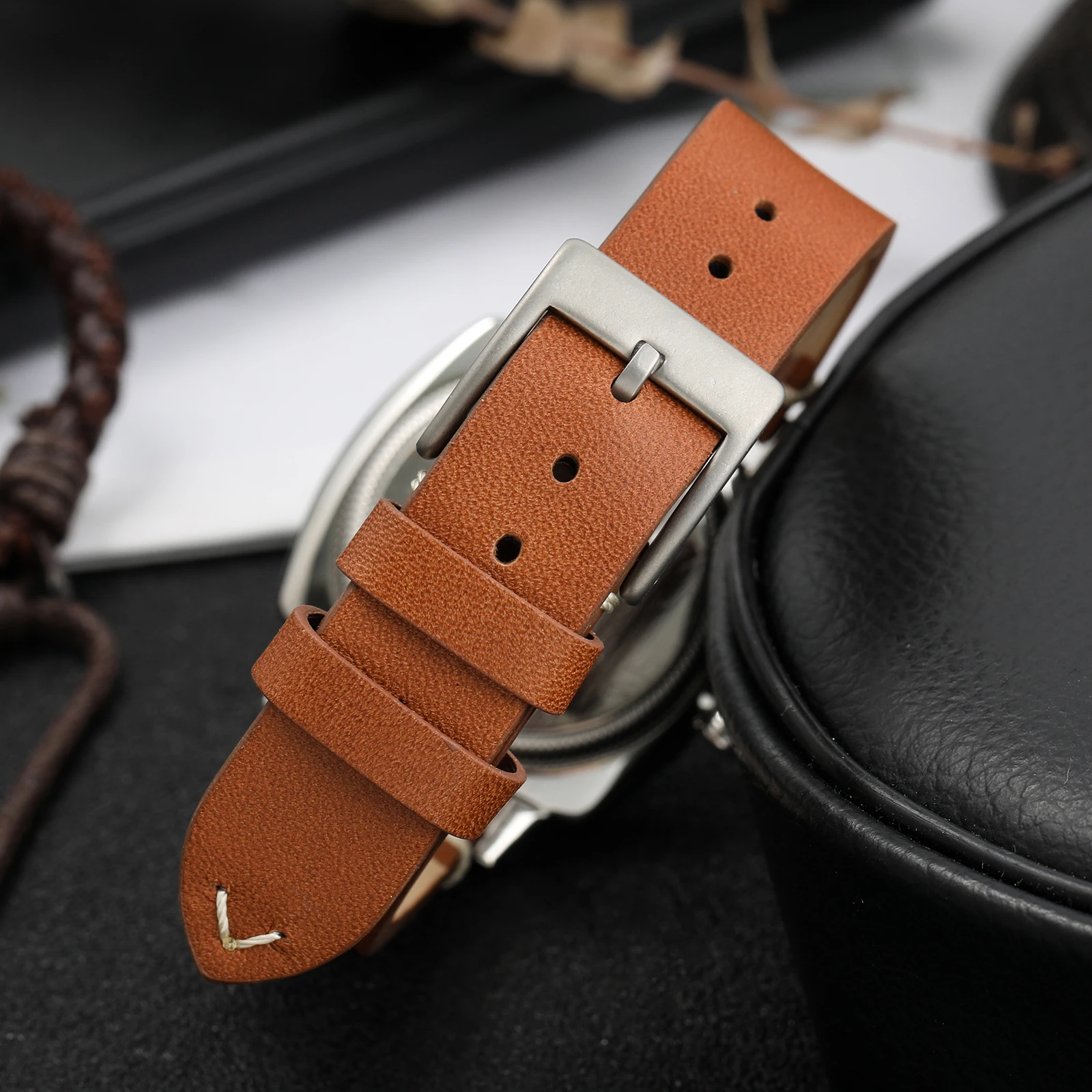 Militado ML03 Quartz Watch VD78 Movement Watches Stainless Steel Case Domed Sapphire 100M Waterproof 36mm Vintage Wristwatch