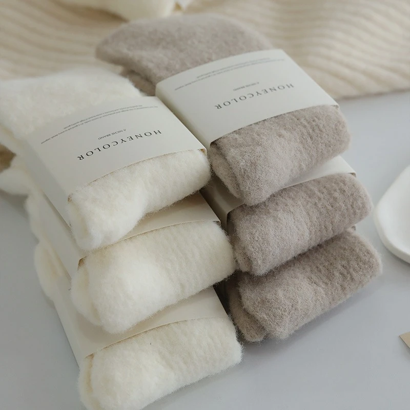 1 Pasang Kaos Kaki Panjang Wanita Warna Solid dengan Bulu Tebal Kaos Kaki Hangat untuk Musim Dingin Set Kaos Kaki Tidur Termal Berkualitas Tinggi