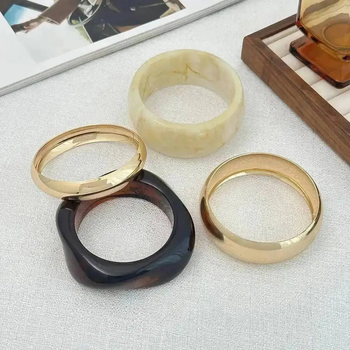 

Lacteo 4Styles Hyperbole Acrylic Resin Chunky Bangles Women Punk Hip Hop Stackable Wide Bangle Bracelet Daily Jewelry Accessoriy