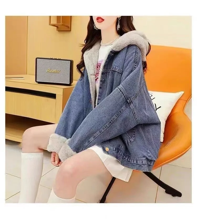 เสื้อแจ็คเก็ตขนแกะผู้หญิงทรงหลวม แต่งกระดุมไหล่สไตล์ทหาร ดีไซน์สวยงาม แนวกองทัพเรือ