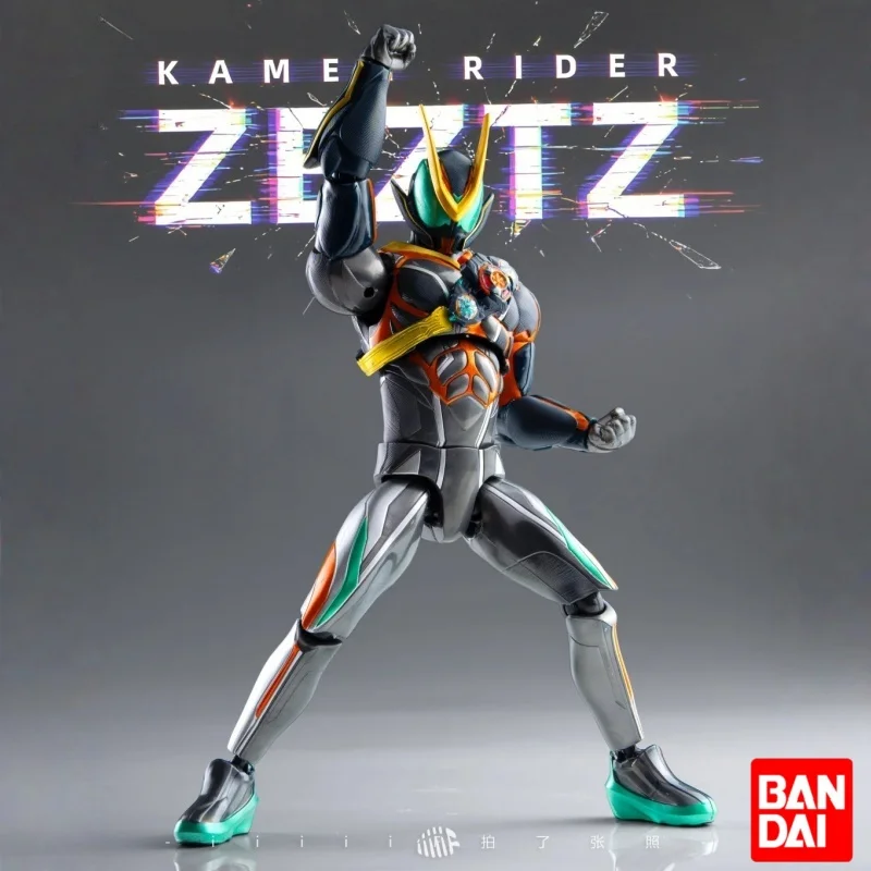 

BANDAI Namco Kamen Rider ZZZ DX Catastrophe Triple Gatling Dual Dream Capsule: Аксессуар для трансформации для фанатов аниме