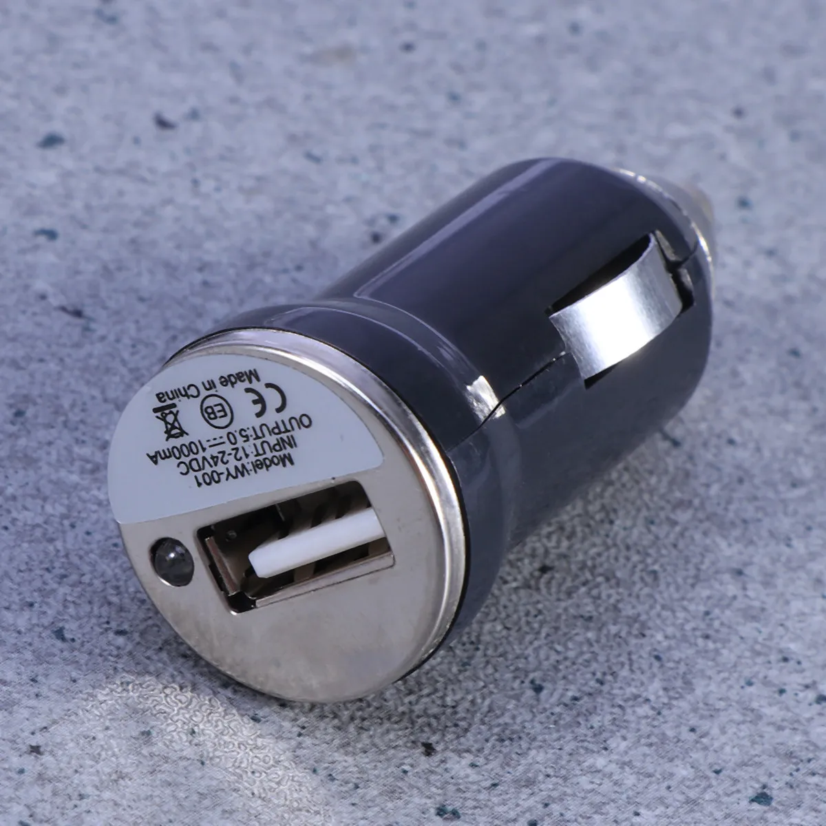 

Portable Black Universal USB Car Charger Adapter with Dc 5V 1000Ma Output USB Port Car Cigarette Lighter Charger for GPS Dvr