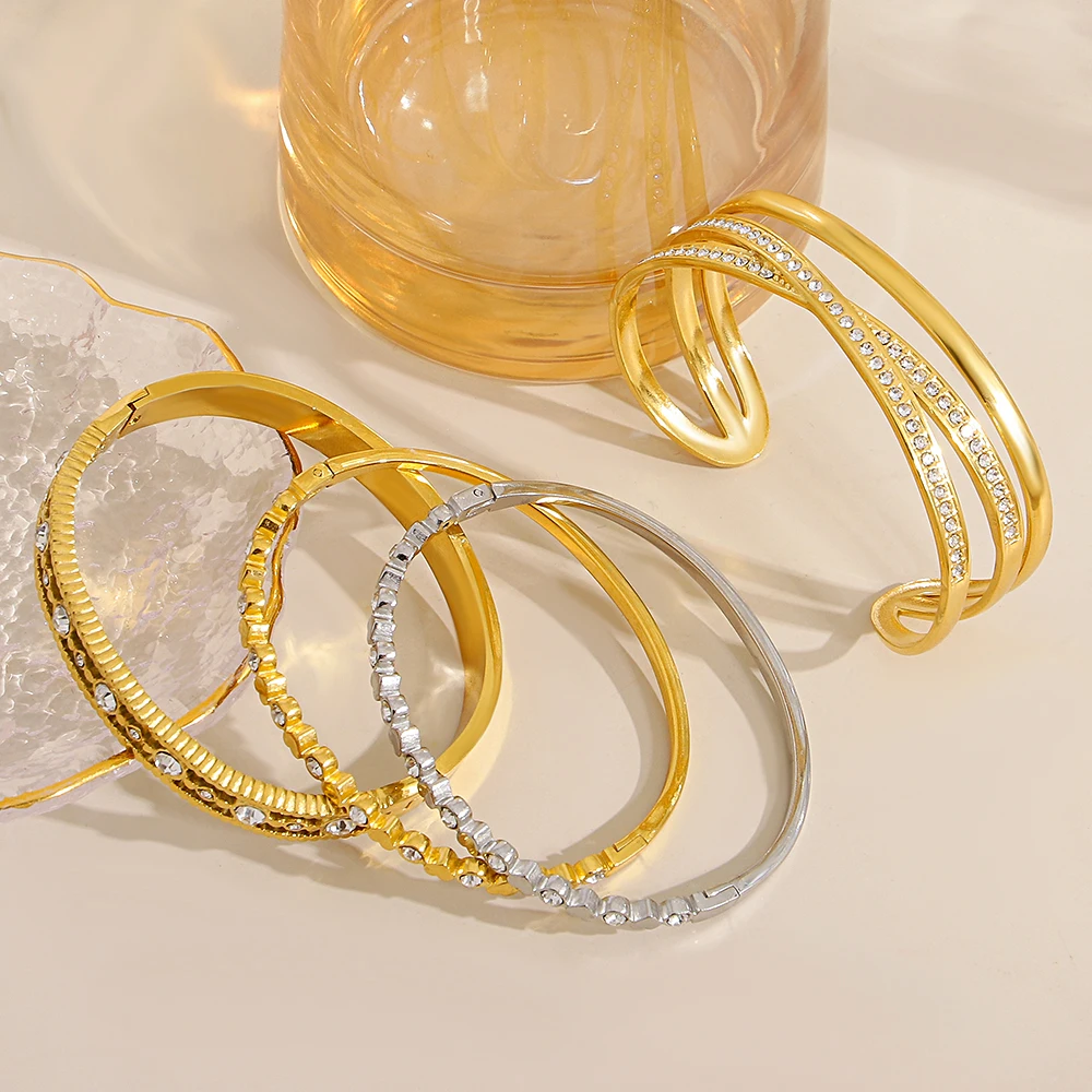 

Greatera Vintage Hollow Heart Shape Rhinestone Bangle Multiple Layers Lines Interlaced Design Stainless Steel Women's Bracelet