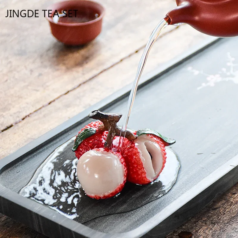 Creative resin lychee tea pet boutique color-changing can be raised tea tray small ornaments lucky cute desktop accessories