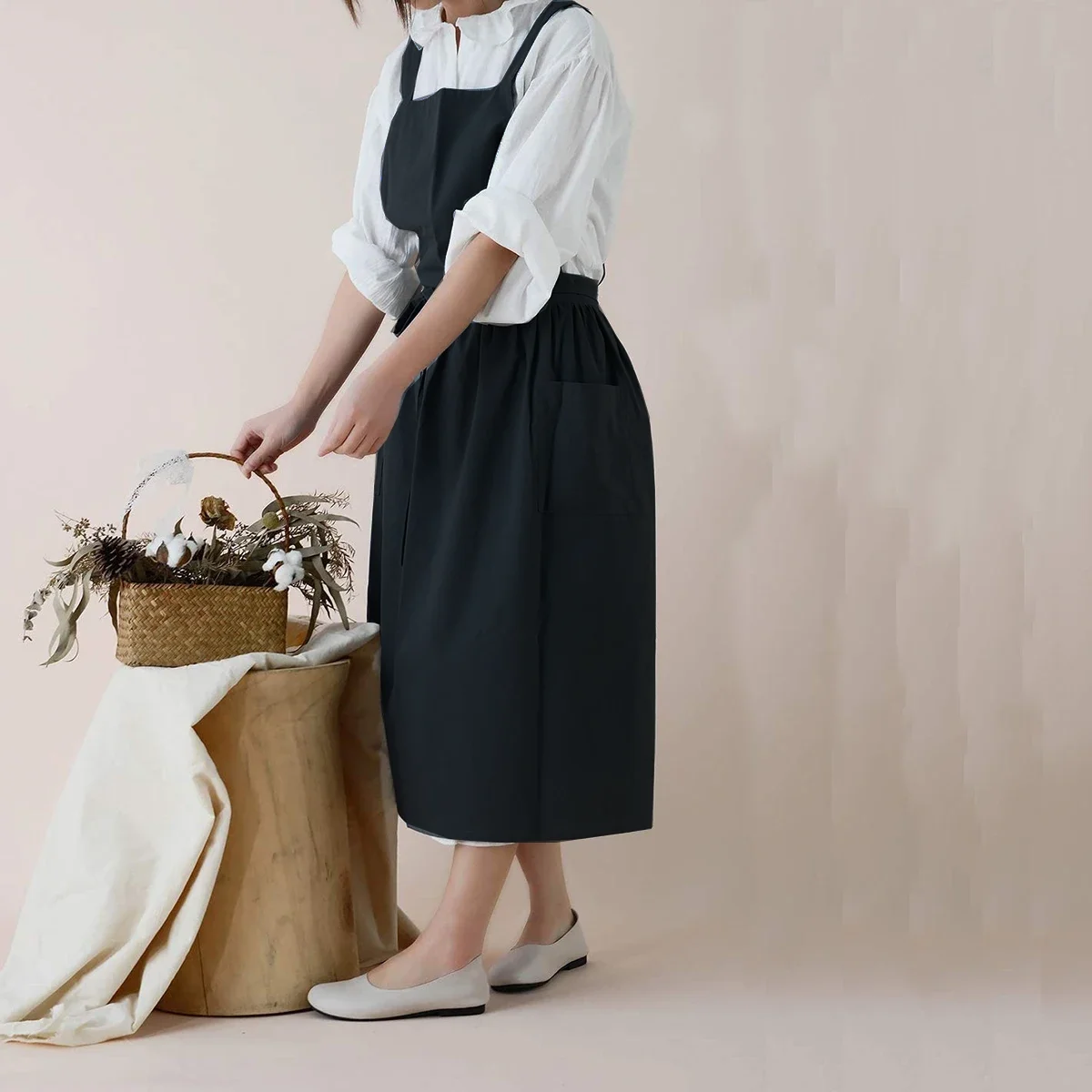 Brief Nordic Wind Pleated Skirt Cotton Linen Apron Women Girls Vintage Apron Gardening Works Cross Back Pinafore Dress