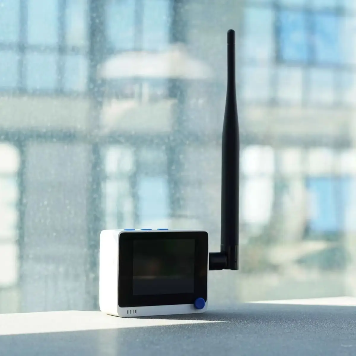 Wio Terminal LoRaWAN Field Tester Kit 868MHz 915MHz: Plug and Play LongFi Network Monitor for Helium Network Hotspots