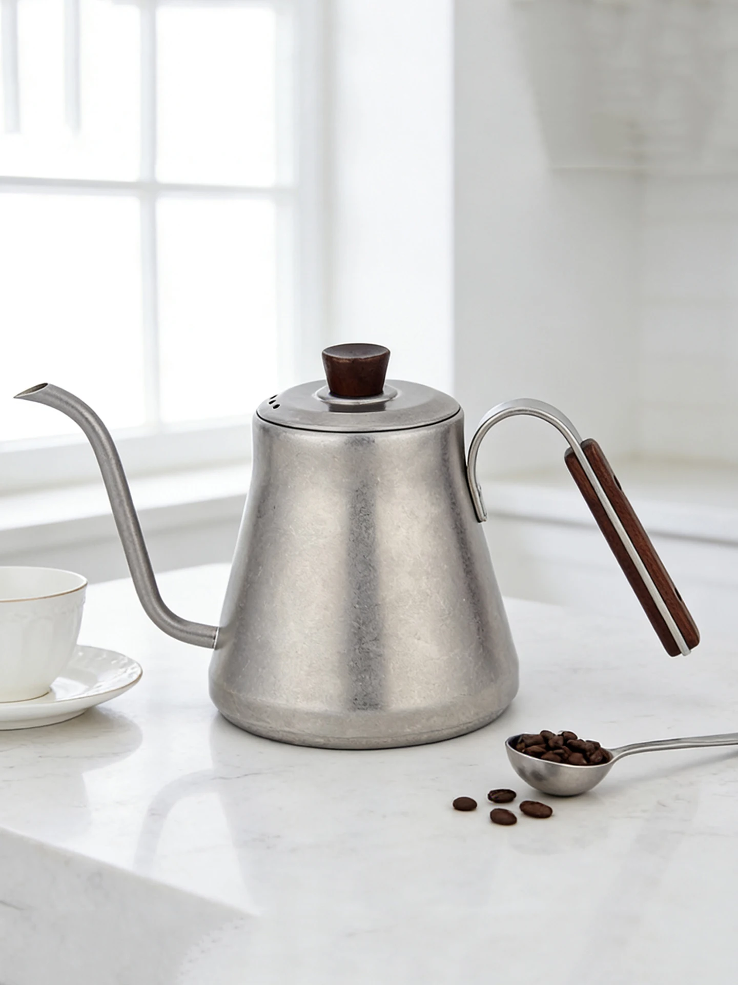 cafetiere-a-piston-en-acier-inoxydable-304-epaissi-style-vintage-avec-filtre-a-long-col-et-poignee-suspendue