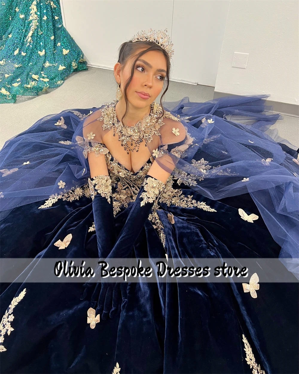 Elegant Navy Blue 15 Year Old Quinceanera Dresses With Gloves Gold Butterfly Applique Cape Beads Ball Gown Sweet 16 Formal Dress