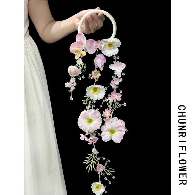 

Bridal dopamine color simulation flower bouquet wedding dress shooting hand bouquet flower photo props hand flower