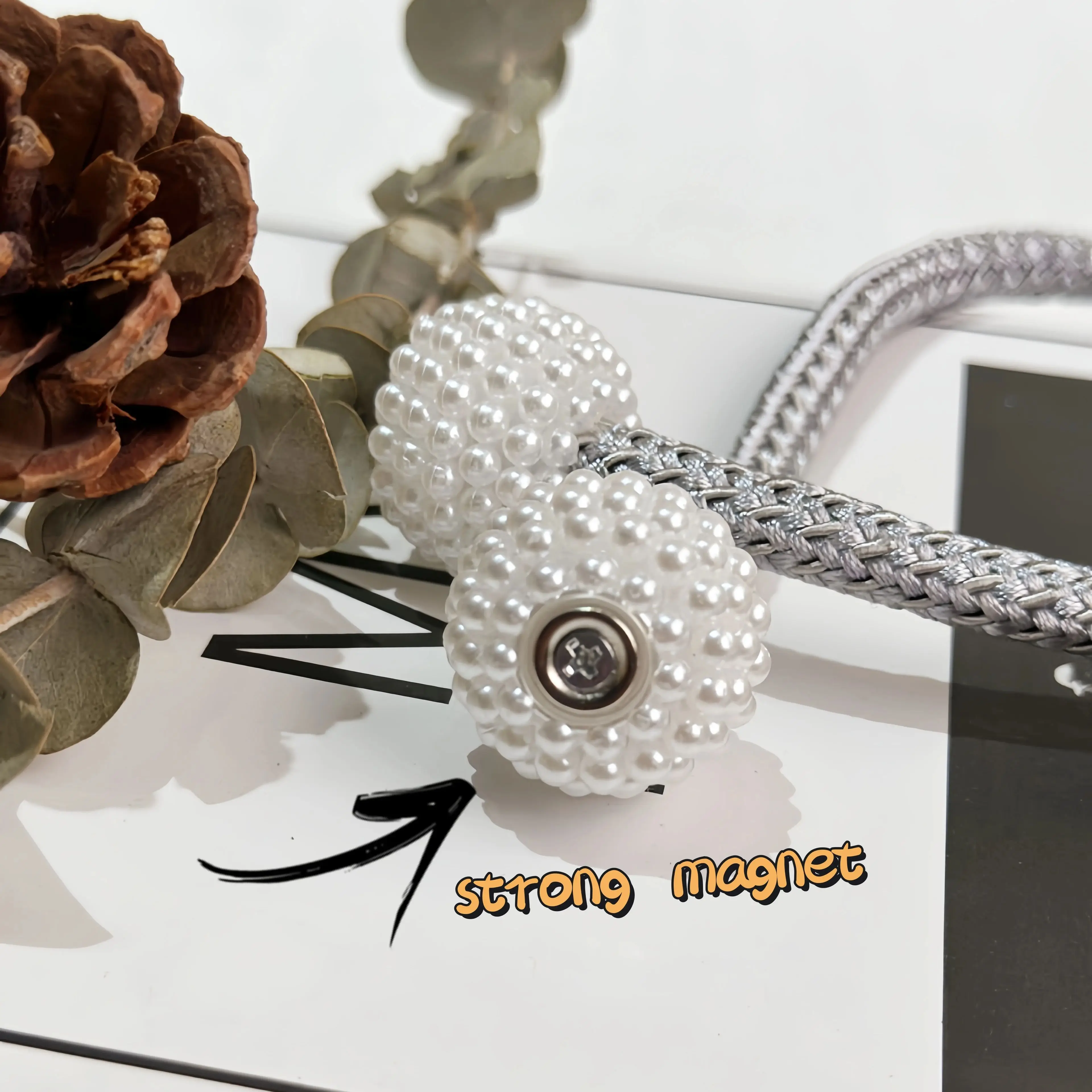 Concise Style Magnetic Curtain Tiebacks Pearl Ball Home Curtain Buckle European Decoration Weave Clips Rope Straps