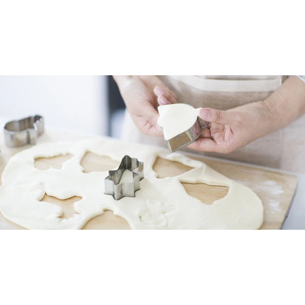 

6Pcs Shell Shape Cookie Cutter Molds Stainless Steel Eco-Friendly Non-Stick Cake Chocolate Fondant Baking Accessories