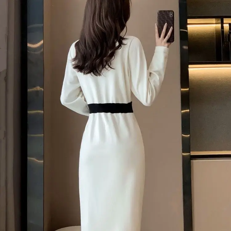 2023 Autumn And Winter New Temperament Celebrity Xiaoxiangfeng Knitted Dress Women's V-Neck Waistband Goddess Style One Step