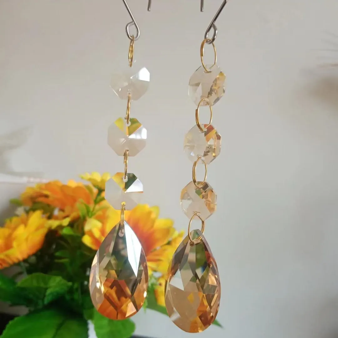 

Camal 100pcs Champagne Crystal Prisms 38mm with Mesh Drop Pendant 14mm Octagonal Beads And Gold Rings for SunCatcher Chandelier