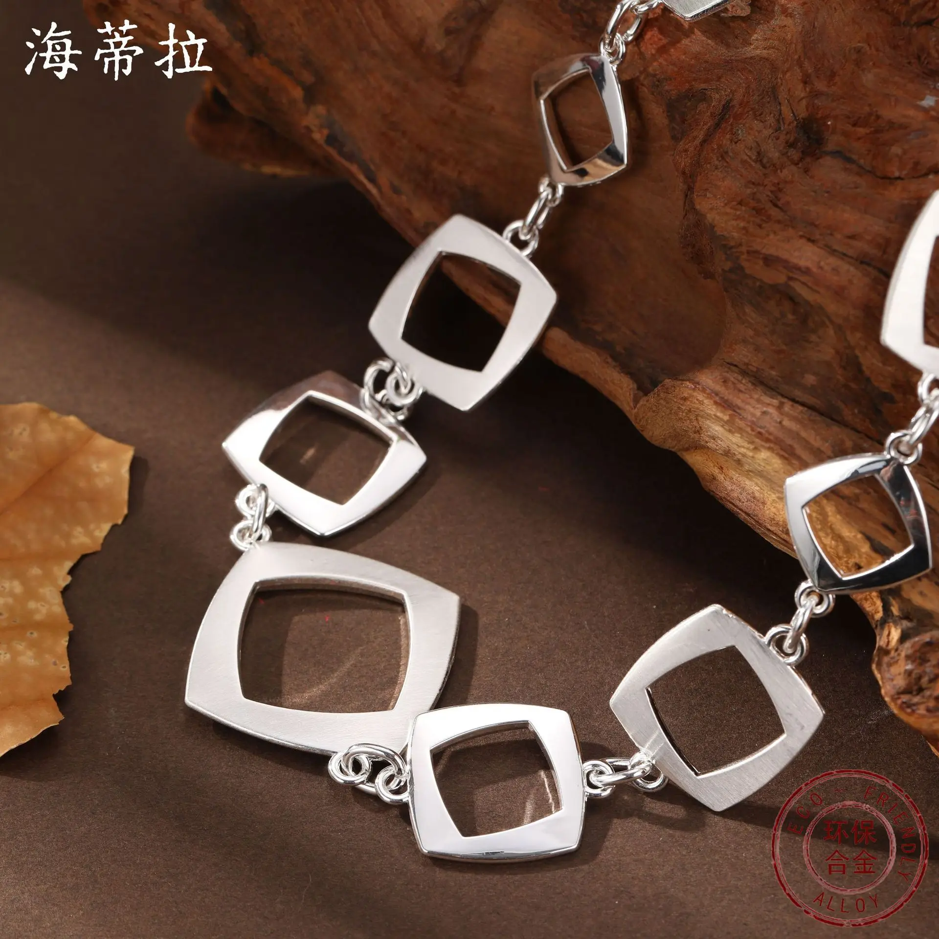 new irregular hollow geometric square necklace women's creative high-end hollow brushed square neck chain