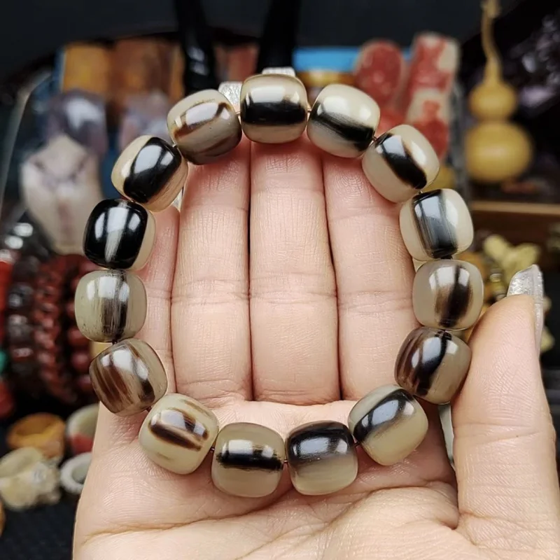 

Flower Ox Horn Buddhist Bead Bracelet Unisex Hot Sale