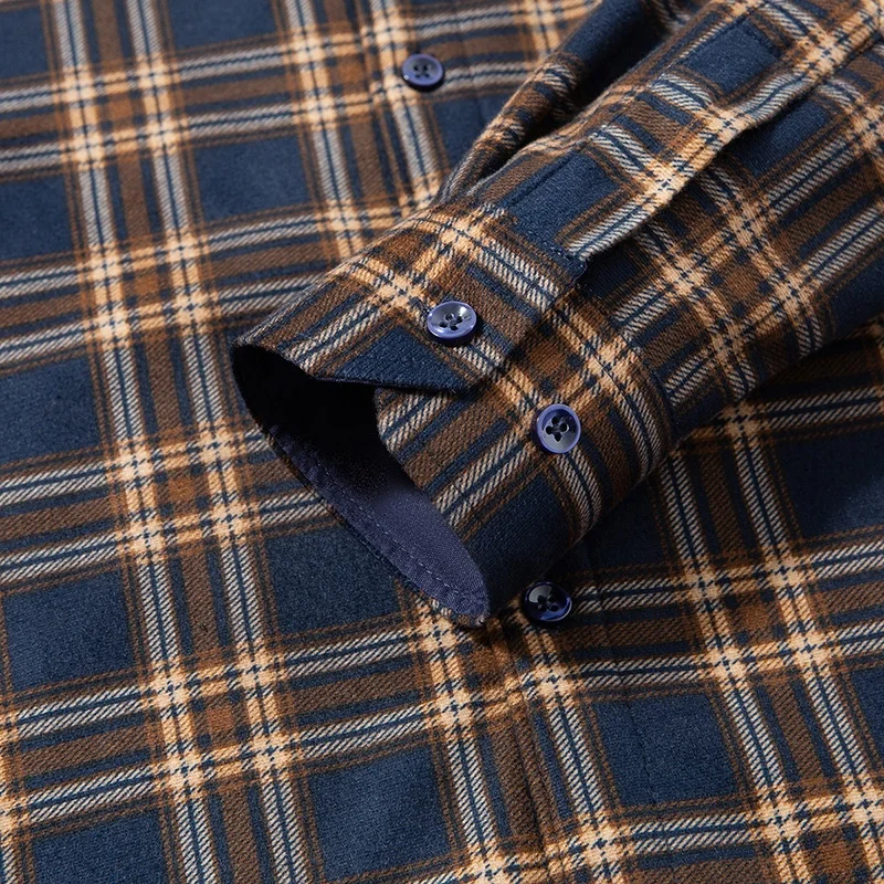 Autumn 2025 New Style Men's Fleece Lined Thickened Long Sleeve Shirt Pocket Shirt Luxury High-End Casual Comfortable Men's Wear