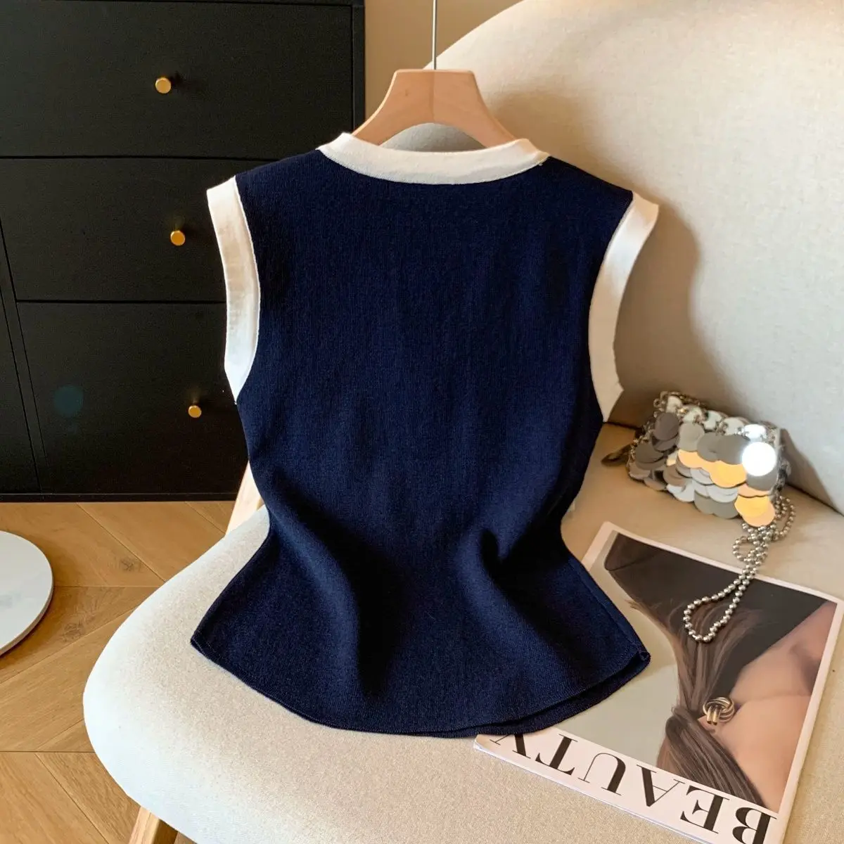 Women's Sleeveless T-shirt Elegant Button Round Neck Colorblock Knit Sleeveless Tshirts Cami Summer Elasticity Commuting Tops