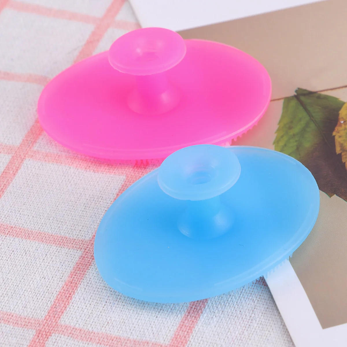 

2Pcs Silicone Face Cleanser Massager Pad Handheld Non Slip Grip for Deep Clean and Massage Suitable for All Skin Types Sky Blue