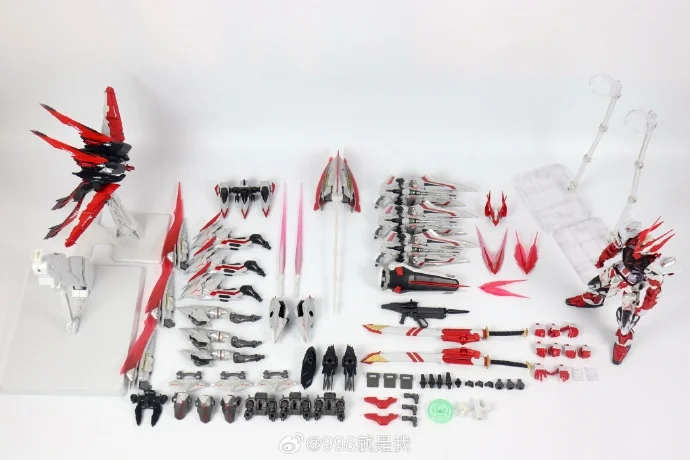 DABAN 8836 MB 1/100 Astray Red Frame Kit modello di montaggio Unità di volo Spada Action Figures Robot Modello in plastica Regalo personalizzato Giocattoli