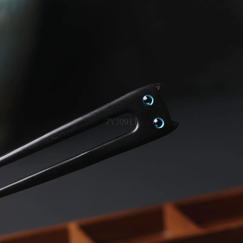 Natural sandalwood handmade cat u-shaped hairpin antique Hanfu hairpin double plug disc hairpin