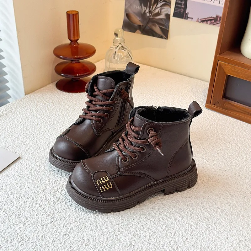 الفتيات المخملية أحذية بوت قصيرة الخريف/الشتاء 2025 مجموعة جديدة أحذية قطنية للأطفال الفتيات الجانب سستة أحذية متعددة الاستخدامات