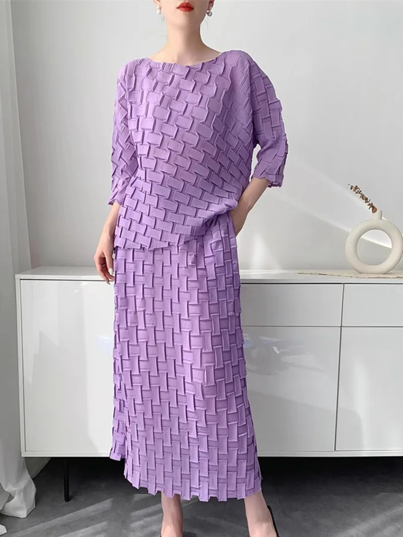 

Pleated Set Handmade Women's 2025 Summer New Top + Elastic Waist Half Skirt Casual Temperament Two Pieces Sets 2S0G1